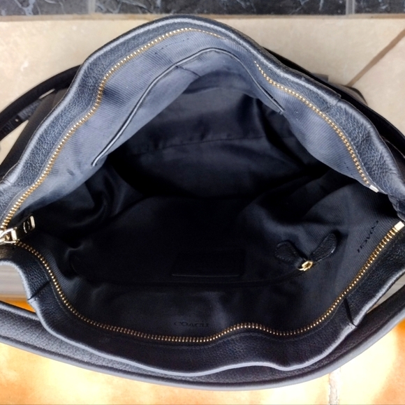 Coach Large Pebbled Leather Scout Hobo Bag - Picture 14 of 16